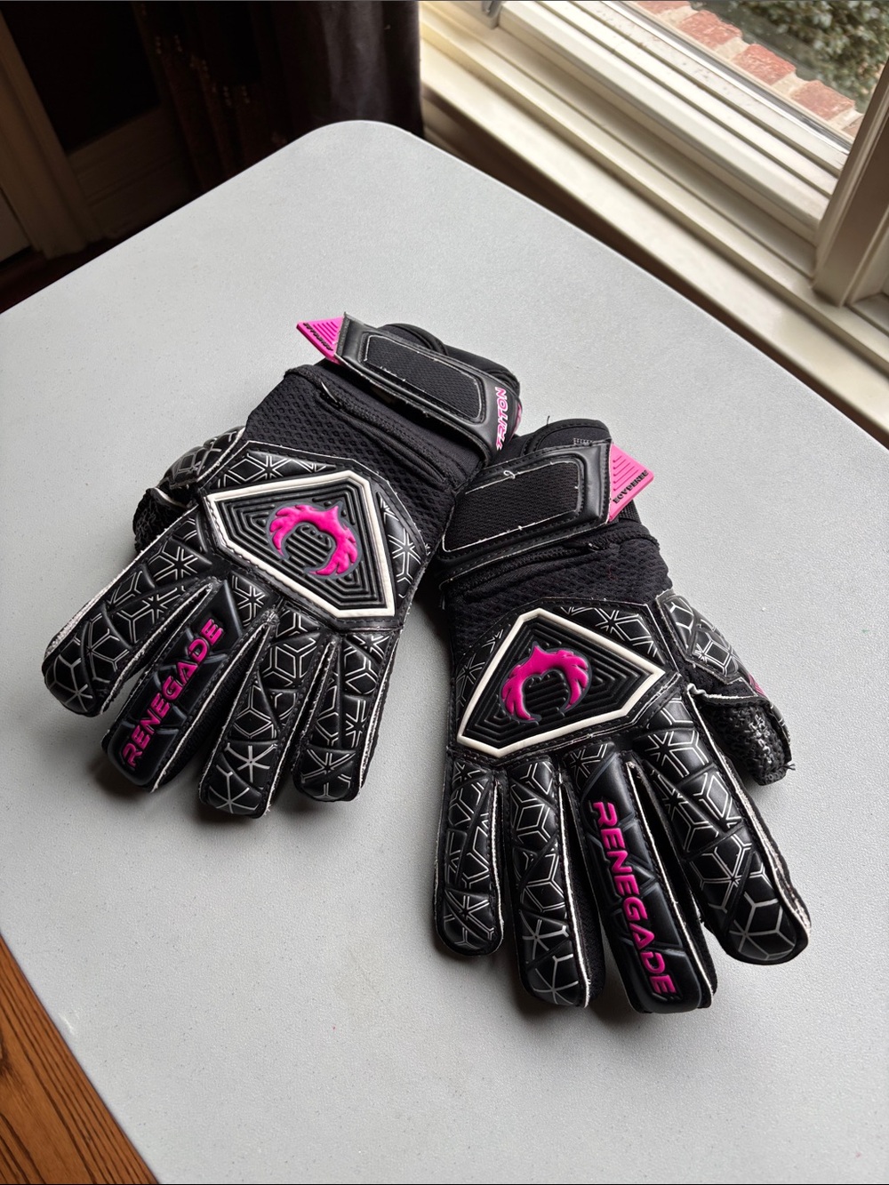 Triton renegade gloves